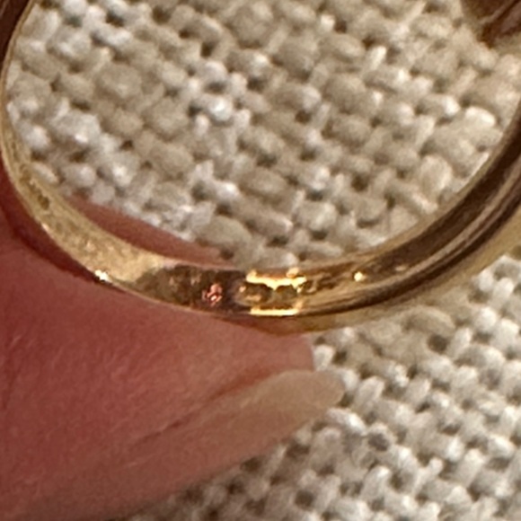 Elegant Purple and Gold Floral Ring - Picture 3 of 6